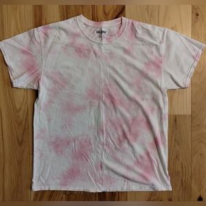 Gildan simple pink and white tie dye T shirts size Large